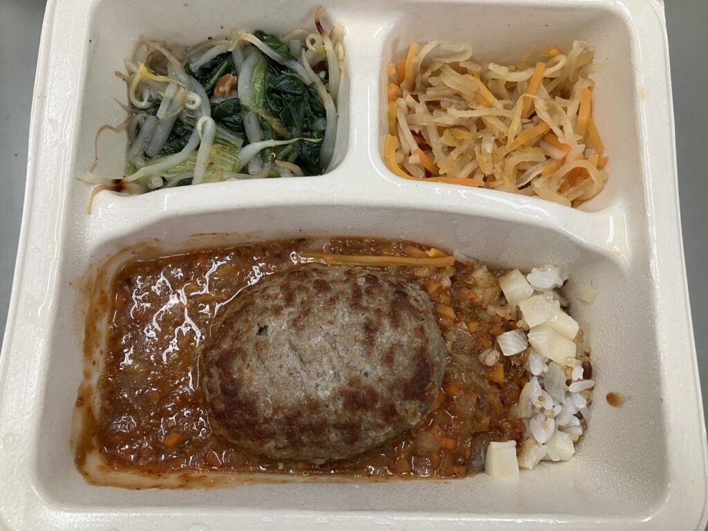 あとひく辛さ!麻婆ハンバーグめしの写真